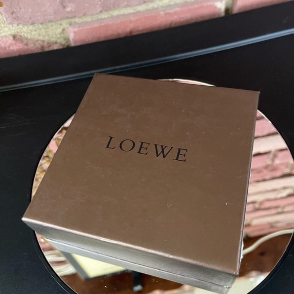 Loewe Gold Wallet - Picture 3 of 13
